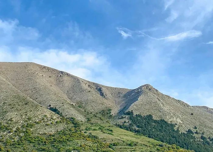 펜션 Village Émbonas